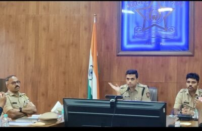 अकोल्यात ऐतिहासिक कावड यात्रेसाठी कडेकोट बंदोबस्त २,५०० पोलिस कर्मचारी, ४८० कॅमेरे व १० ड्रोन कॅमेऱ्यांद्वारे नजर पोलीस अधिक्षक – अर्चित चांडक