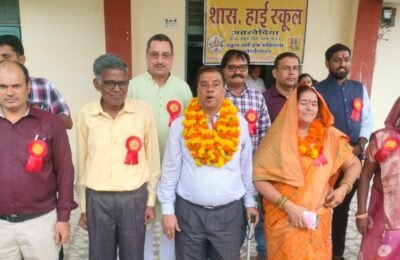 अतरवेदिया प्राचार्य नरेन्द्र त्रिपाठी हुए सेवानिवृत्त, दी गई भावभीनी विदाई