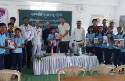 सरस्वती विद्यालयात ई लायब्ररीचे उद्घाटन