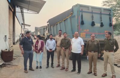 🔴 वरठी परिसरात रेतीचोरीवर ऐतिहासिक धाड १७ टिप्पर ट्रक जप्त; ₹6 कोटी 28 लाखांहून अधिकचा मुद्देमाल हस्तगत