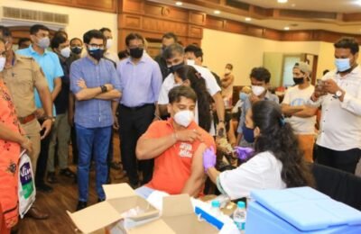 मानाच्या पालख्यांच्या प्रस्थान सोहळ्यासाठी शिवशाही बस सज्ज; सोमवारी पंढरपूरकडे होणार रवाना परिवहनमंत्री, ॲड. अनिल परब यांच्याकडून वारकऱ्यांना शुभेच्छा