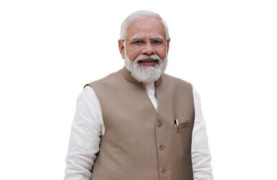 प्रधानमंत्री नरेंद्र मोदी यांच्याकडून मुख्यमंत्री देवेंद्र फडणवीस यांची प्रशंसा दुर्गम, नक्षलग्रस्त भागाच्या सर्वांगीण विकासासाठी महाराष्ट्र विविध स्तरांवर प्रयत्नशील