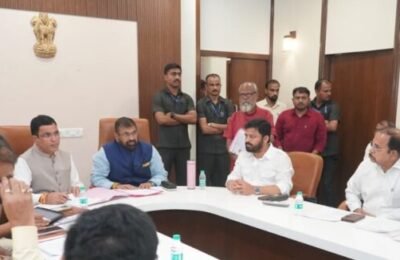 उपसभापती सचिन अहिर यांच्या अध्यक्षतेखाली विविध कामगार संघटनांच्या मागण्यांबाबत बैठक