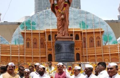 पुण्यश्लोक अहिल्यादेवी होळकर यांना मुख्यमंत्री आणि उपमुख्यमंत्री यांचे अभिवादन
