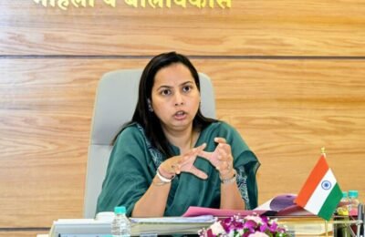 माणगाव, तळा व म्हसळा येथील आदिवासी लाभार्थ्यांसाठी घरकुलासाठीचा प्रस्ताव तातडीने सादर करा – मंत्री आदिती तटकरे