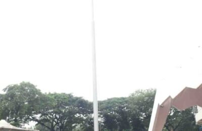 भारताच्या स्वातंत्र्यदिनानिमित्त विधान भवन येथे ध्वजारोहण