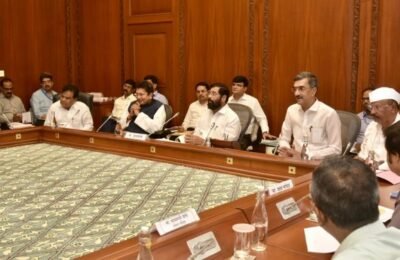 कोयना भूकंप पुनर्वसन निधी समितीचा मुख्यमंत्र्यांनी घेतला आढावा समितीसाठी अर्थंसंकल्पात १०० कोटीची तरतूद करण्याचे मुख्यमंत्री एकनाथ शिंदे यांचे निर्देश