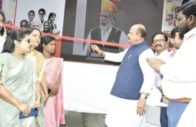 विकसित भारत संकल्प यात्रेच्या माध्यमातून शासकीय योजना तळागाळापर्यंत पोहोचतील – पालकमंत्री डॉ. सुरेश खाडे.      विकसित भारत संकल्प यात्रेचा हिरवा झेंडा दाखवून शुभारंभ