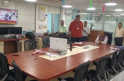 राज्यात सुरू असलेल्या अतिवृष्टीच्या पार्श्वभूमीवर उपमुख्यमंत्री अजित पवार यांचा आपत्ती नियंत्रण कक्षातून आढावा