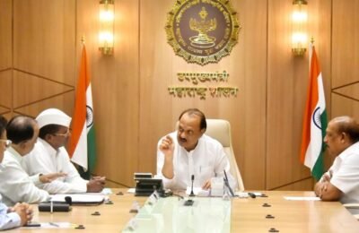 संस्थात्मक पिककर्ज प्रणालीबाहेरील आदिवासी शेतकरी बांधवांसाठी सर्वसमावेशक प्रस्ताव सादर करा – उपमुख्यमंत्री अजित पवार आदिवासी सहकारी संस्थांच्या सक्षमीकरणासाठी गुणवत्तेनुसार वाढीव व्यवस्थापकीय अनुदान देण्याचे उपमुख्यमंत्र्यांचे निर्देश