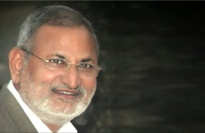 खतांसाठी गोदामांच्या क्षमतांची माहिती सादर करा – कृषिमंत्री ॲड. माणिकराव कोकाटे युरीया डिएपी खताच्या संरक्षित साठ्यासाठी नियुक्त महामंडळांना निर्देश