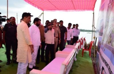 उपमुख्यमंत्री एकनाथ शिंदे यांच्याकडून वैनगंगा कोरंबी येथील जलपर्यटन प्रकल्पाची पाहणी