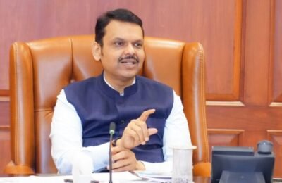 भगवानगड विकासासाठी वनविभागाची ४ हेक्टर जागा देण्यास केंद्र सरकारची मान्यता मुख्यमंत्री देवेंद्र फडणवीस यांच्याकडून प्रधानमंत्री नरेंद्र मोदी आणि केंद्रीय मंत्री भूपेंद्र यादव यांचे आभार