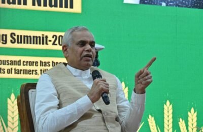 प्रधानमंत्री नरेंद्र मोदी यांच्या हस्ते पीएम किसान सन्मान निधीचा २१ वा हप्ता शेतकऱ्यांच्या खात्यात ऑनलाईनरित्या जमा विषमुक्त शेती करणे हेच देशाचे मिशन – राज्यपाल आचार्य देवव्रत