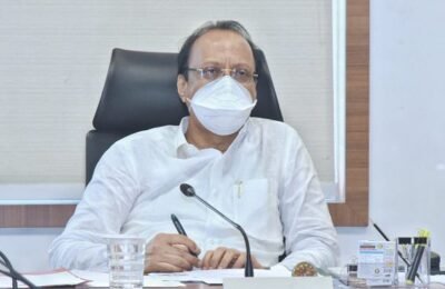 राज्य मंत्रिमंडळाने केलेल्या ११ हजार ५०० कोटींच्या तरतुदीतून प्रत्येक आपत्तीग्रस्ताला आधाराचा, पुन्हा उभं करण्याचा प्रयत्न – उपमुख्यमंत्री अजित पवार आपत्तीग्रस्तांच्या मदतीसाठी भविष्यात अधिक निधी देण्याची शासनाची तयारी