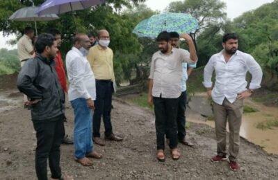 पूर परिस्थिती निर्माण होणार नाही याकरीता उपाययोजना राबवा; मोर्णा नदीचे खोलीकरण करण्याचे निर्देश – पालकमंत्री बच्चू कडू