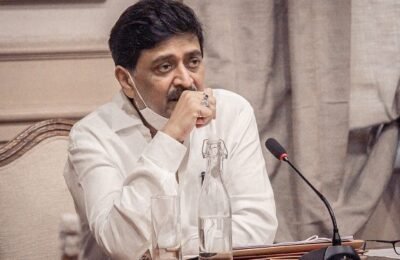 अतिवृष्टी व पुरामुळे हानी झालेल्या रस्ते व पुलांच्या दुरुस्तीसाठी २२२४ कोटींची आवश्यकता – सार्वजनिक बांधकाममंत्री अशोक चव्हाण