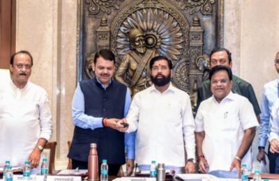 आरोग्य विभागातील १४४६ वैद्यकीय अधिकाऱ्यांना मुख्यमंत्र्यांच्या हस्ते पदस्थापनेचे ऑनलाईन आदेश सामान्य नागरिकांना वेळेवर दर्जेदार, आरोग्य सेवा देण्याचे मुख्यमंत्री एकनाथ शिंदे यांचे आवाहन