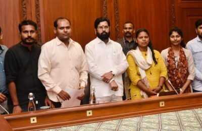 ‘बार्टी’ च्या ८६१ विद्यार्थ्यांना फेलोशीप मंजूर – मुख्यमंत्री एकनाथ शिंदे आंदोलनकर्त्या विद्यार्थ्यांची मागणी मुख्यमंत्र्यांकडून मान्य