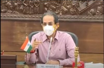 कोरोनाची तिसरी लाट टाळण्यासाठी, नियमांचे कठोर पालन करावेच लागेल – मुख्यमंत्री उद्धव ठाकरे व्यावसायिक संघटनांच्या शिष्टमंडळाने मुख्यमंत्र्यांची घेतली भेट