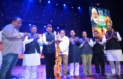 नव्या जीएसटी सुधारणांतून भारताच्या आर्थिक विकासाला नवी गती – मुख्यमंत्री देवेंद्र फडणवीस ‘मेरा देश पहले- द अनटोल्ड स्टोरी ऑफ श्री. नरेंद्र मोदी’ कार्यक्रमात मोदीजींच्या जीवनाचे प्रेरणादायी पैलूंचे दर्शन