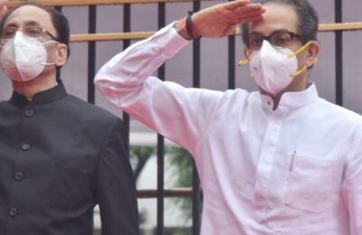 संयम आणि शिस्तीचे पालन करीत देश, राज्याला कोरोनामुक्त करण्याचा निश्चय करुया – मुख्यमंत्री उद्धव ठाकरे यांचे आवाहन • कोरोनायोद्ध्यांची भेट घेऊन आस्थेवाईकपणे केली चौकशी