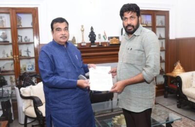 फिनले मिलबरोबरच मोझरी- बहिरम महामार्ग, चिखलदरा स्कायवॉकचे काम मार्गी लागणार केंद्रीय मंत्री नितीन गडकरी यांच्याशी जलसंपदा राज्यमंत्री बच्चूभाऊ कडू यांची महत्वपूर्ण चर्चा