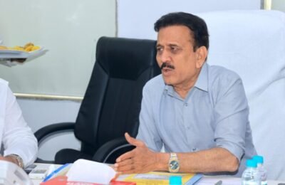 सिंचन प्रकल्पाची कामे गतीने कालमर्यादेत करा – जलसंपदा मंत्री गिरीश महाजन विदर्भ, तापी, कोकण पाटबंधारे विकास महामंडळ नियामक मंडळाच्या बैठकीत ८५ विषयांवर चर्चा