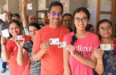 लोकसभा निवडणुकीच्या पहिल्या टप्प्यातील पाच मतदारसंघात दुपारी ५ वाजेपर्यंत ५४.८५ टक्के मतदान
