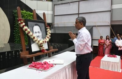 दिवंगत उपमुख्यमंत्री अजित पवार यांना मंत्रालयात भावपूर्ण श्रद्धांजली कर्तव्यदक्ष, शिस्तबद्ध आणि वक्तशीर नेतृत्व गमावले – अपर मुख्य सचिव विकास खारगे