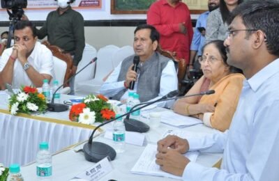 ‘सरकार आपल्या दारी’ उपक्रमात दाखल तक्रारींवर तत्काळ कार्यवाही करावी – महिला व बालविकास मंत्री मंगल प्रभात लोढा