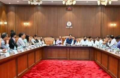 वाढवण बंदर व वडोदरा-मुंबई एक्स्प्रेसवेशी प्रस्तावित उत्तन-विरार सागरी मार्ग जोडा – मुख्यमंत्री देवेंद्र फडणवीस उत्तन-विरार सागरी मार्गाचा सुधारित, किफायतशीर आराखडा ‘एमएमआरडीए’कडून सादर