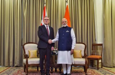 भारत-ब्रिटन भागीदारी जागतिक स्थैर्य आणि आर्थिक प्रगतीसाठी महत्त्वाचा आधार – प्रधानमंत्री नरेंद्र मोदी प्रधानमंत्री नरेंद्र मोदी व ब्रिटनचे पंतप्रधान कीर स्टार्मर यांचे संयुक्त निवेदन