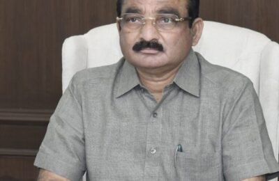 नरडवे मध्यम पाटबंधारे प्रकल्पातील १५२ प्रकल्पबाधित कुटुंबांना ६.८३ कोटी रुपयांचे स्वेच्छा पुनर्वसन अनुदान मंजूर – मंत्री मकरंद जाधव-पाटील
