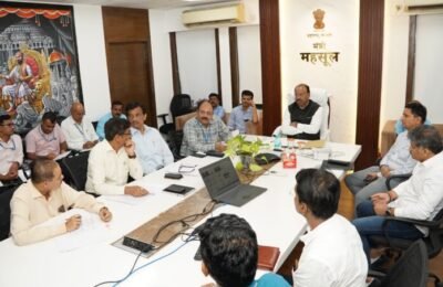 शेवटच्या घटकापर्यंत योजनांचा लाभ पोहोचविण्यासाठी एकत्रितपणे काम करा – मंत्री चंद्रशेखर बावनकुळे महसुली यंत्रणेशी मंत्री बावनकुळे यांचा ई-संवाद