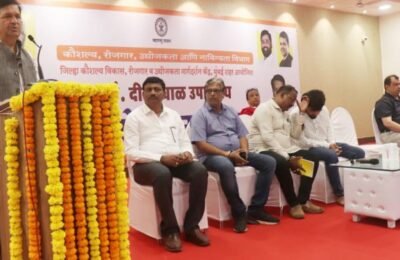 ग्रॅंटरोड येथील महारोजगार मेळाव्यात ५ हजार ५८३ पदांसाठी झाल्या मुलाखती।   कौशल्य विकास मंत्री मंगलप्रभात लोढा यांच्या हस्ते मेळाव्याचे उद्घाटन; नोकरी इच्छुकांचा उत्स्फूर्त प्रतिसाद