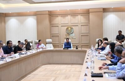 कर्करोग उपचारासाठी सर्वसमावेशक धोरण तयार करावे – मुख्यमंत्री देवेंद्र फडणवीस नागपूर येथील संत तुकडोजी महाराज कर्करोग रुग्णालयाचे अपूर्ण काम तातडीने सुरू करण्याचे निर्देश