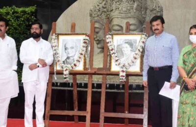 माजी प्रधानमंत्री इंदिरा गांधी, लोहपुरूष सरदार पटेल यांना मुख्यमंत्र्यांचे अभिवादन