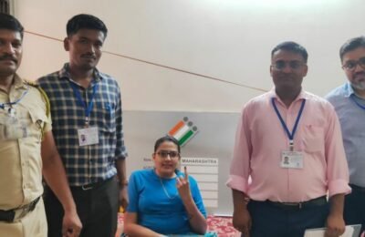 मुंबई उत्तर पश्चिम लोकसभा मतदारसंघात ८२० मतदारांनी बजावला गृह मतदानाचा हक्क २३१६ मतदारांचे टपाली पद्धतीने मतदान – निवडणूक निर्णय अधिकारी वंदना सूर्यवंशी