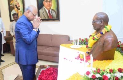 भारतरत्न डॉ. बाबासाहेब आंबेडकर यांच्या जयंतीनिमित्त राजभवन येथे अभिवादन