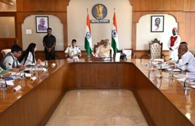 महिला व बालकांच्या सर्वांगीण विकासाद्वारे देशाचा समग्र विकास  – राज्यपाल सी. पी. राधाकृष्णन ‘वन स्टॉप सेंटर’ आणि ‘मिशन शक्ती’ योजनेच्या अंमलबजावणीचा आढावा