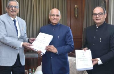लोकायुक्तांकडून राज्यपाल रमेश बैस यांना वार्षिक अहवाल सादर