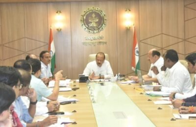 लोणावळा शहरातील विविध नागरी समस्यांचा उपमुख्यमंत्री अजित पवार यांच्याकडून आढावा
