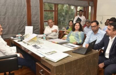 शासकीय वैद्यकीय महाविद्यालये व संलग्न रुग्णालयांमध्ये अतिरिक्त रेडिओलॉजी सेवा कार्यान्व‍ित करावी – वैद्यकीय शिक्षण मंत्री गिरीष महाजन