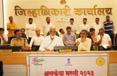 शासकीय सेवेच्या माध्यमातून नागरिकांच्या समस्या प्राधान्याने सोडवाव्यात – पालकमंत्री दादाजी भुसे