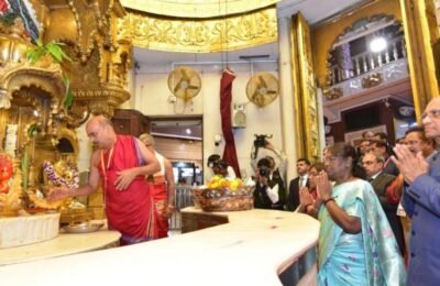 राष्ट्रपती द्रौपदी मुर्मू यांनी घेतले श्री सिद्धिविनायकाचे दर्शन
